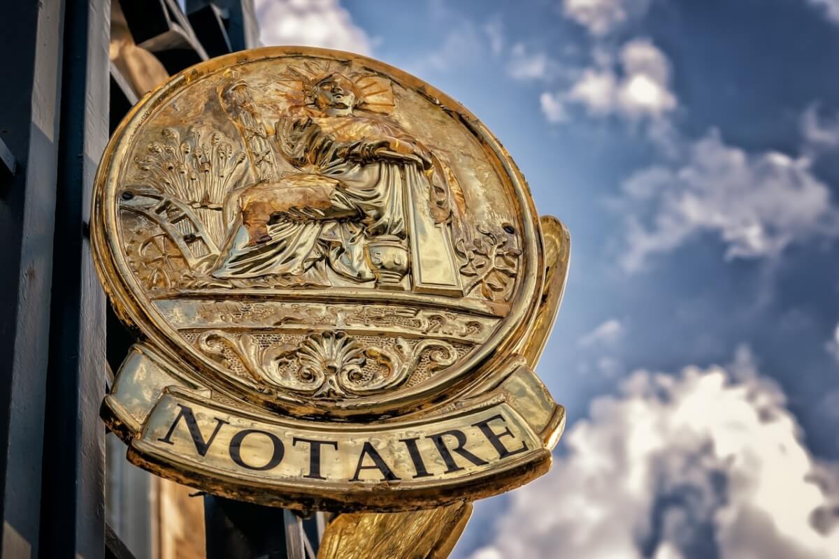 notaire